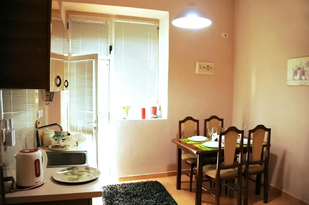 Comfortable Apartment Ar Wilson Square/ Self Check In Tirana 0*,  Albania